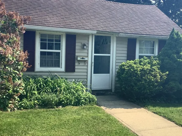 142 Bartlett St, Harbor Beach, MI 48441