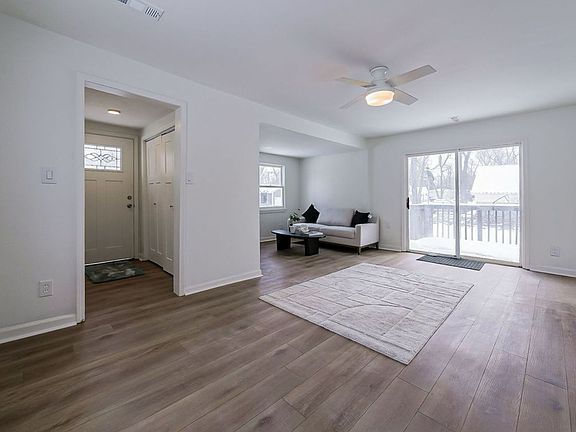 4th image of 6759 Buckland Ave