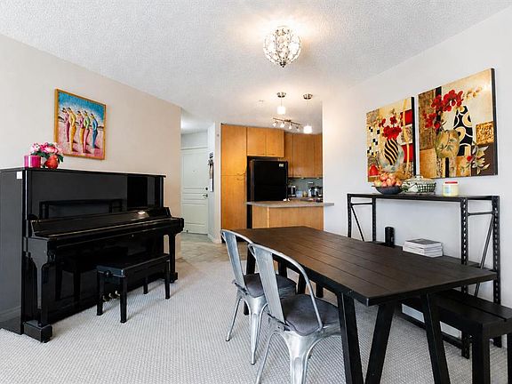 3rd image of 5115 SE Richard Rd SW #216