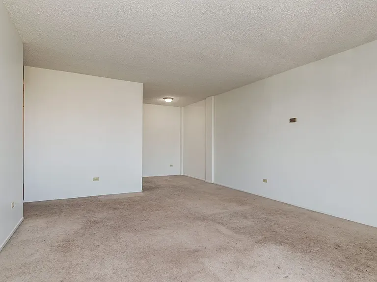 2010 Hope St SW #104 — Photo 32