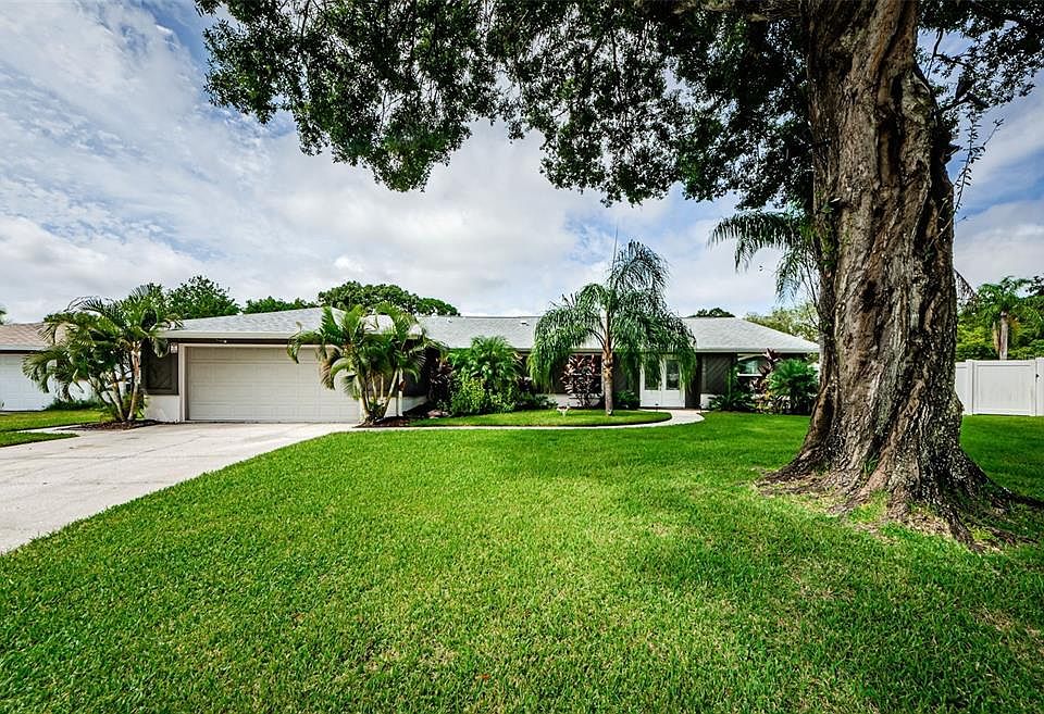 1st image of 308 FAIRWOOD COURT