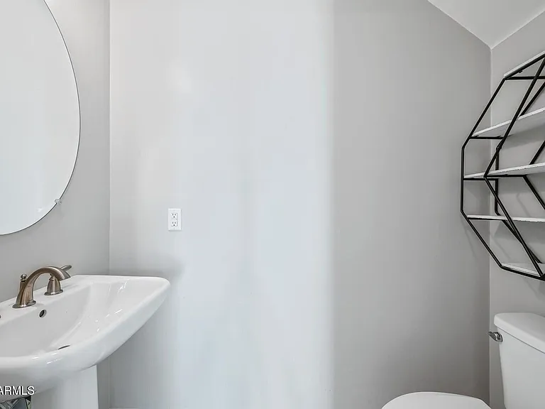 3030 N 38th St #122 — Photo 12