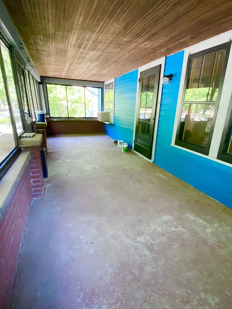 3 Bedroom 1 Bath Spacious House — Photo 3