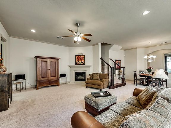 4th image of 2457 Embleton Dr