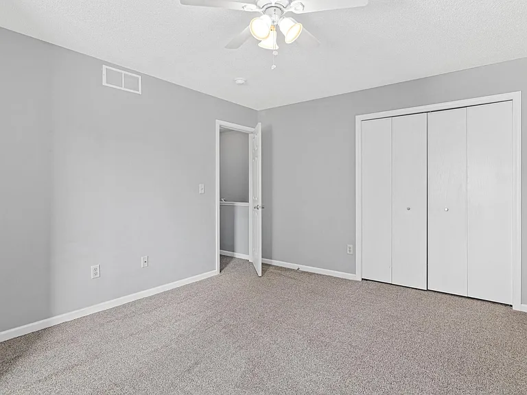 1234 Crystal Pl E — Photo 15