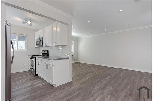 1942 S La Cienega Blvd #3 Photo 1