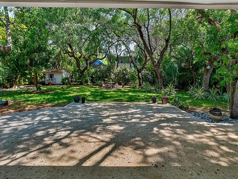 6767 SW 154th St — Photo 38