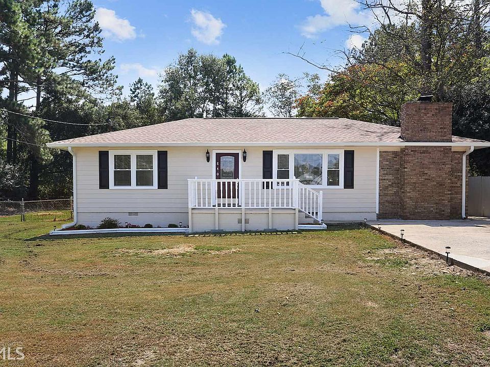 2nd image of 840 Brackett Rd