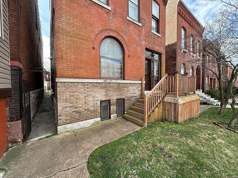 1st image of 3652 Shenandoah Ave Floor 1