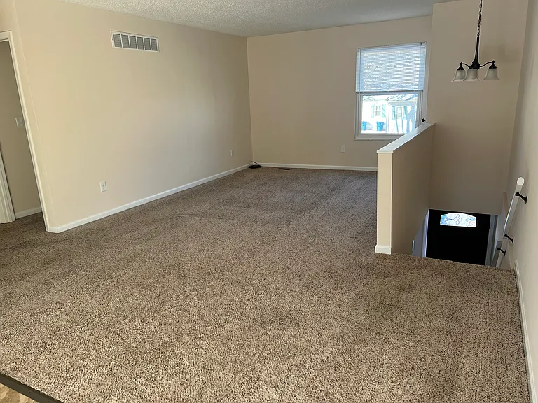 1108 N Keebler Ave — Photo 7