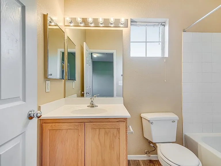 Palmilla Townhomes — Photo 15