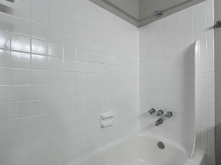 The Hammond Apartments — Photo 175