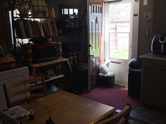 5th image of 601 Moody Ave