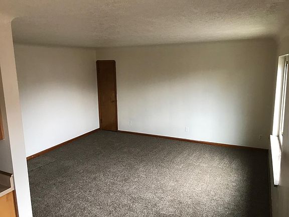 2nd image of 3484 Warren Rd #7