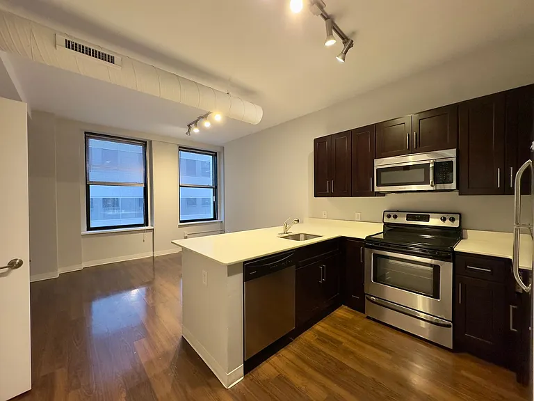 Charming 1 Bedroom/1 Bathroom Apartment Unit in Downtown Baltimore, MD! Unit 416 — Photo 83