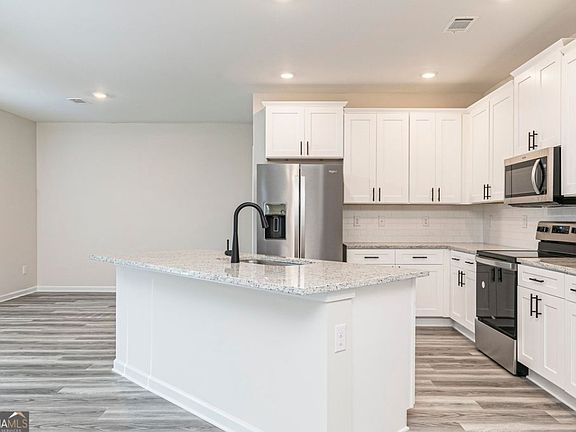 2nd image of 3864 Arabian Farm Ln