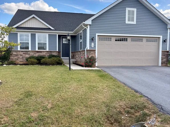 73 Perspective Pl, Hedgesville, WV 25427