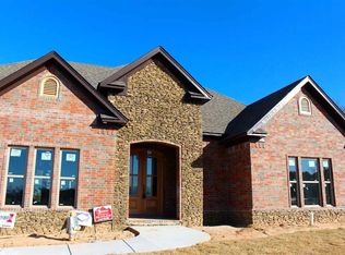 1810 Josh Dr, Conway, AR 72034