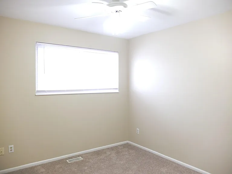 35 Renwood Pl — Photo 14