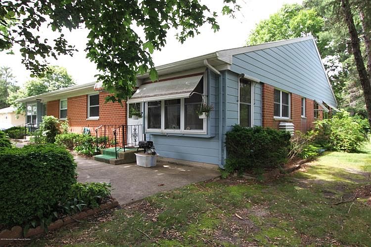 1st image of 28C Moccasin Dr