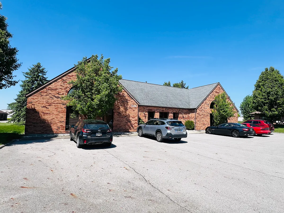 Building Photo - 544 Enterprise Dr #C