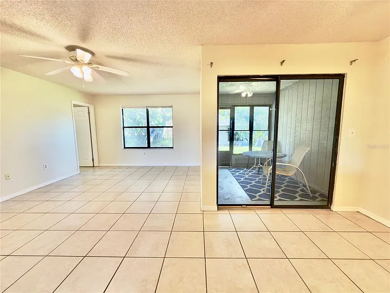 5323 11th Street Cir E — Photo 6