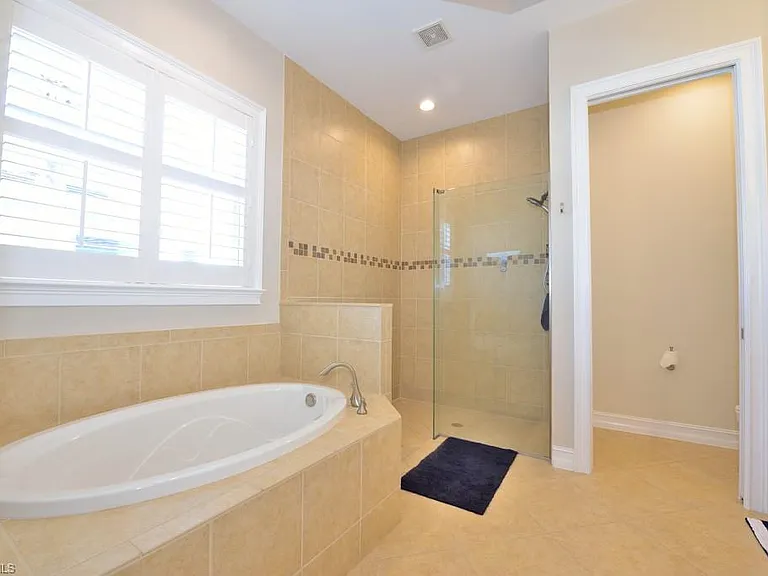 3951 Otter Bend Cir — Photo 17