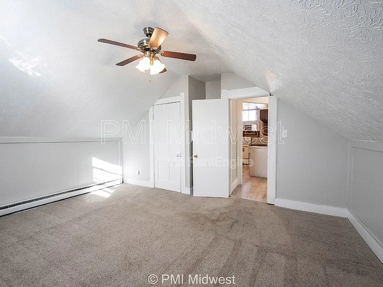 156 W Main St #C — Photo 23