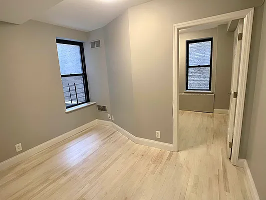 Rented by Tourma Realty LLC | media 2