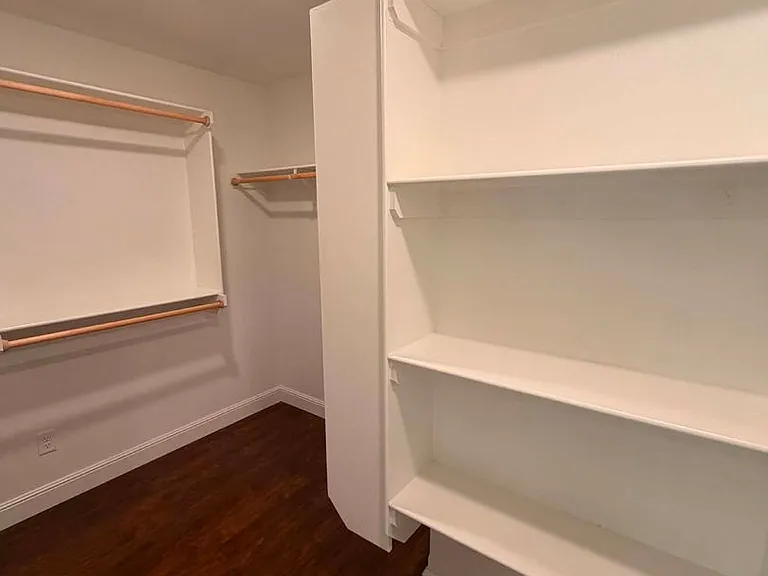 1104 Lakeview Dr — Photo 17