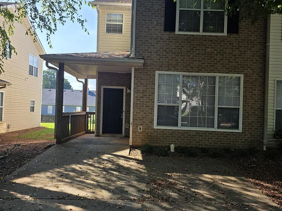 2481 Brianna Dr
