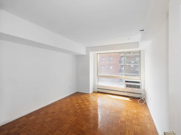 363 West 30th Street image 4 of 14