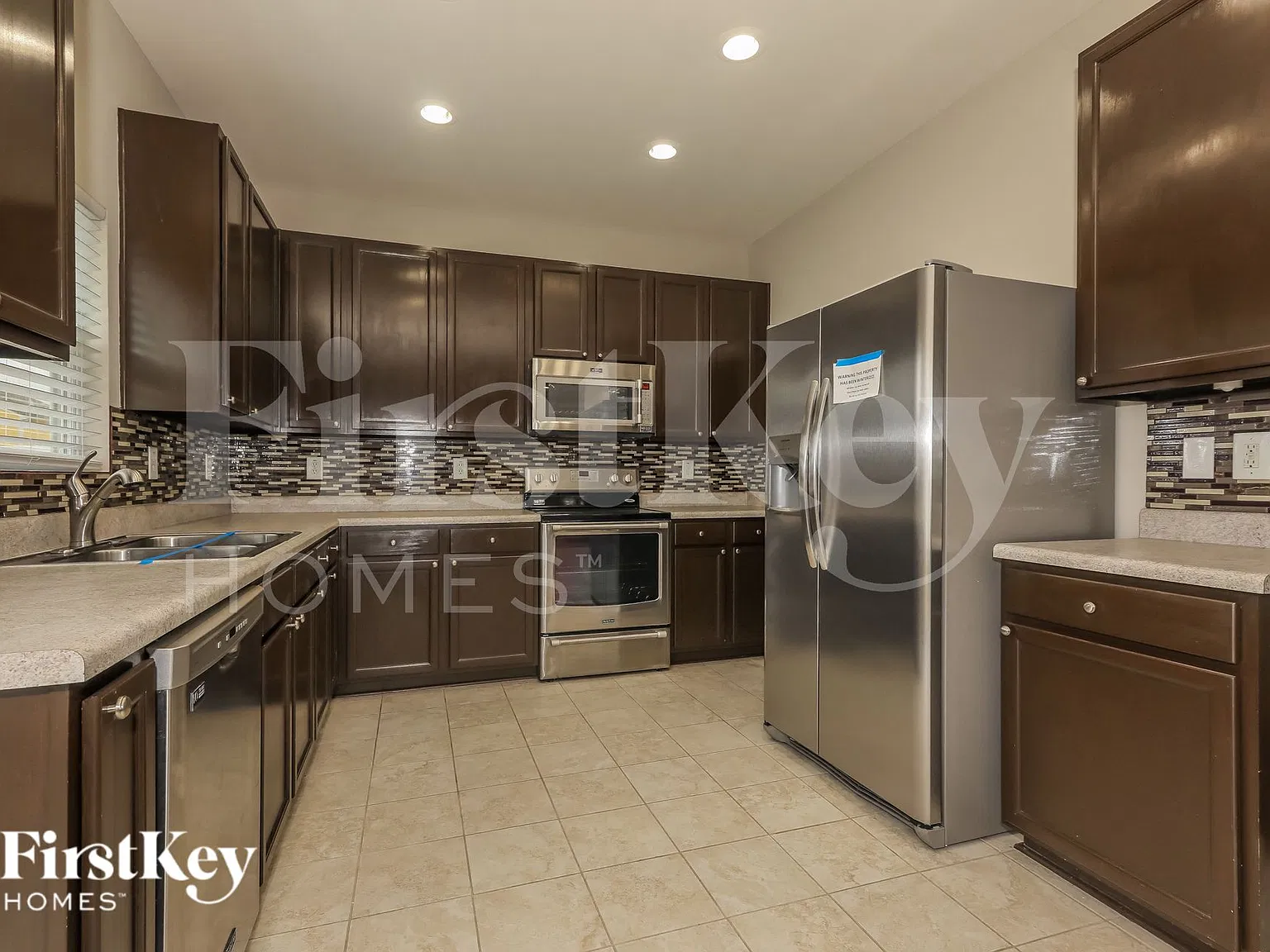 4 bed, 2.5 bath, 2341 sqft, $2,575 — Photo 4