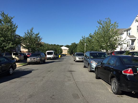 5th image of 121 Chateau Dr