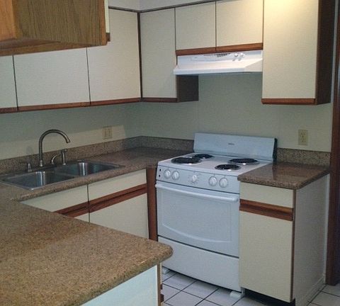 3rd image of 2100 W San Marcelo Blvd
