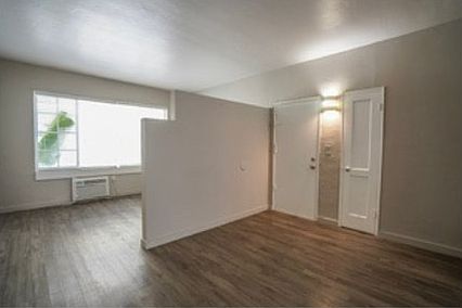 1st image of 952 Meridian Ave APT 9