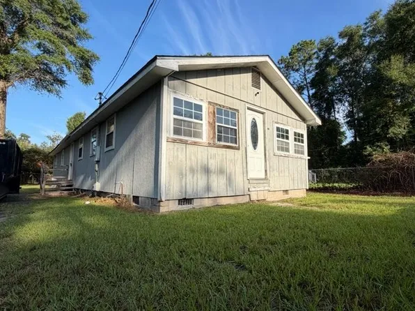 125 Lewis St, Walterboro, SC 29488