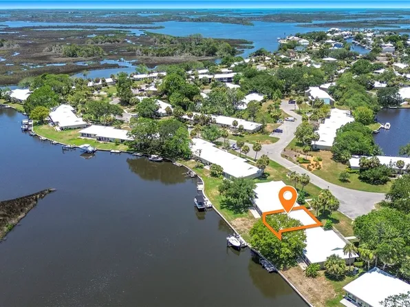 11408 W Bayshore Dr, Crystal River, FL 34429