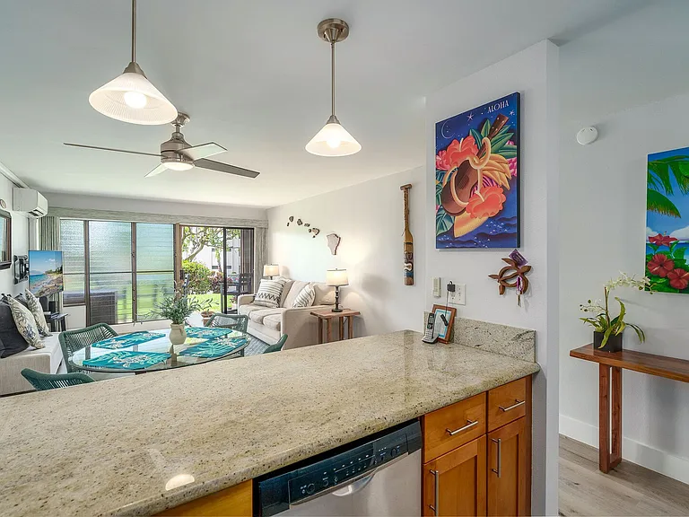 S Kihei Rd — Photo 14