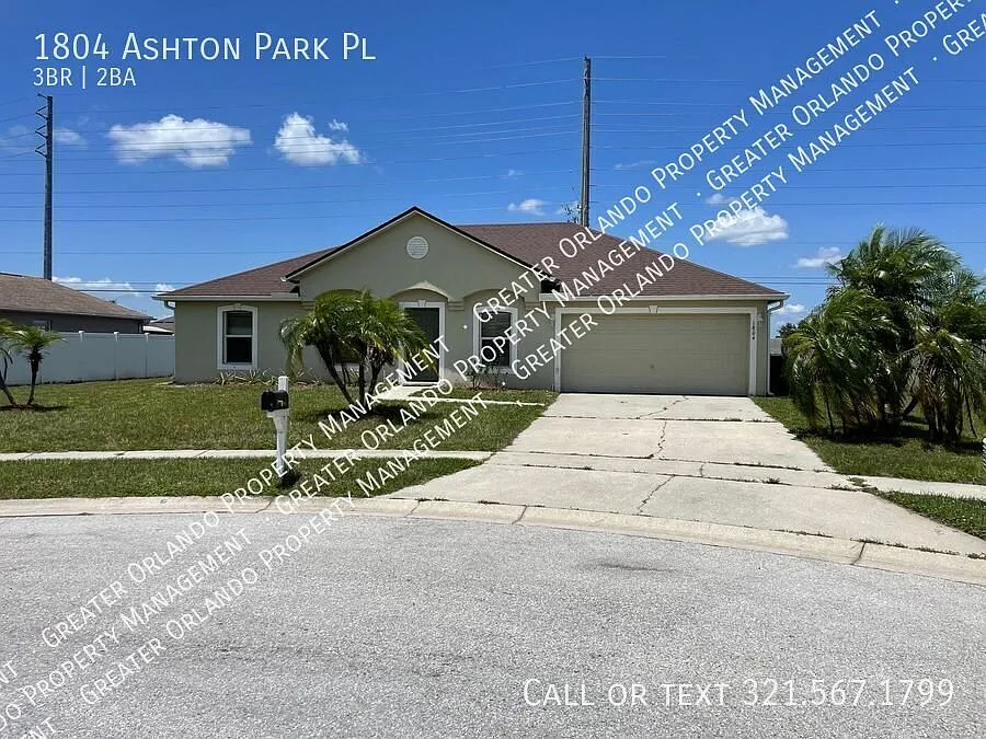 Beautiful 3 Bedroom, 2 Bath Home in St Cloud. — Photo 2