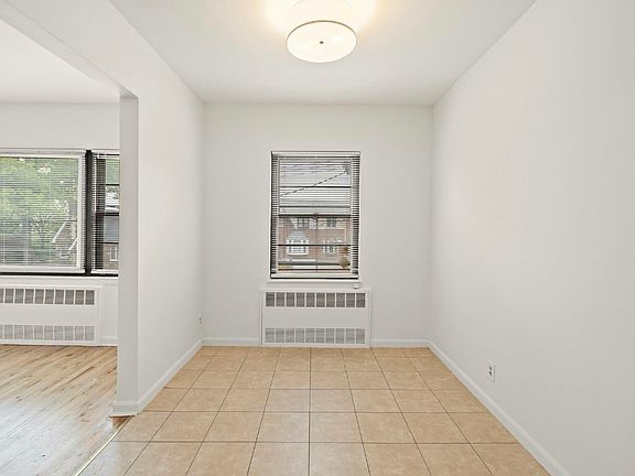 4th image of 2810 150th St Floor 2