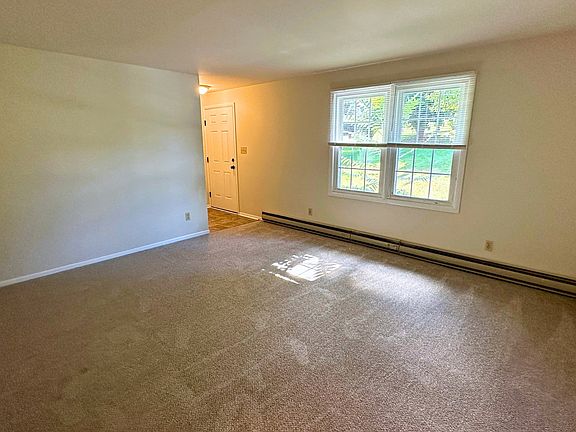 5th image of 707 Webster Hill Rd #D