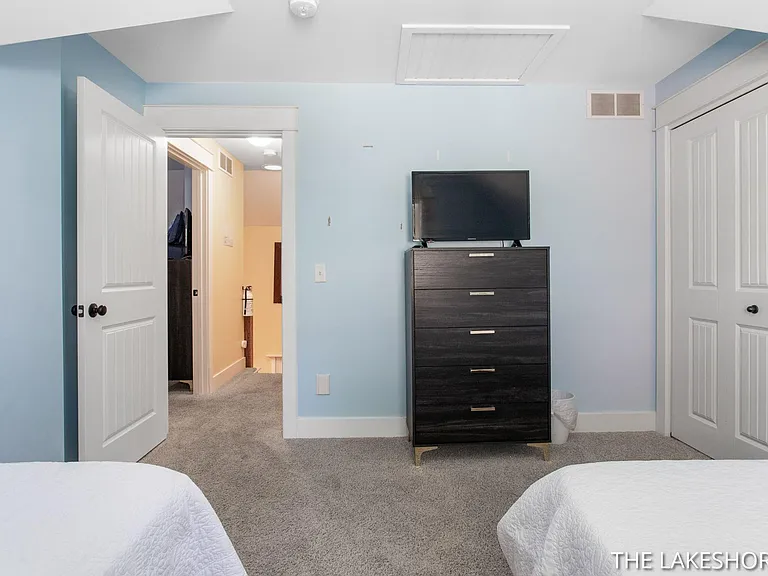 2345 Fern Walk — Photo 8