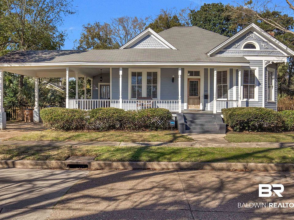 1st image of 120 Espejo St