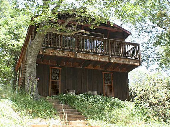 3rd image of 205 Hillside Dr