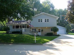 1947 Gil Ave, Charles City, IA 50616