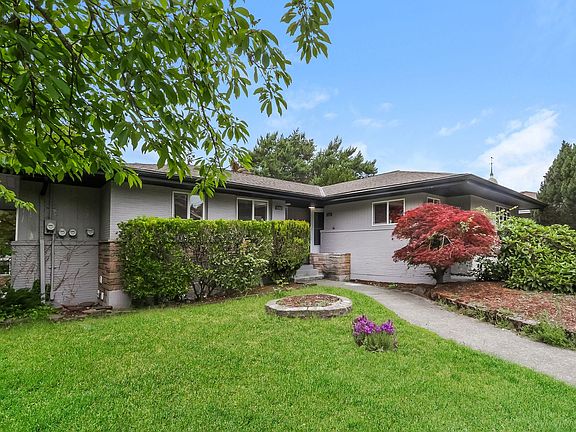 2nd image of 7151-7153 Fauntleroy Way SW