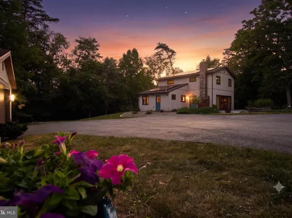 1911 Longs Gap Rd, Carlisle, PA 17013