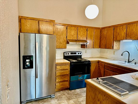 4th image of 9433 Agattu Cir