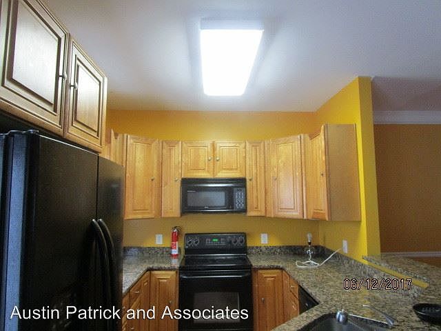 2nd image of 1561 Laurel Park Pl SW